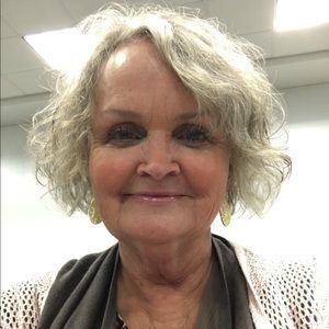 Meet your Posher, Carol